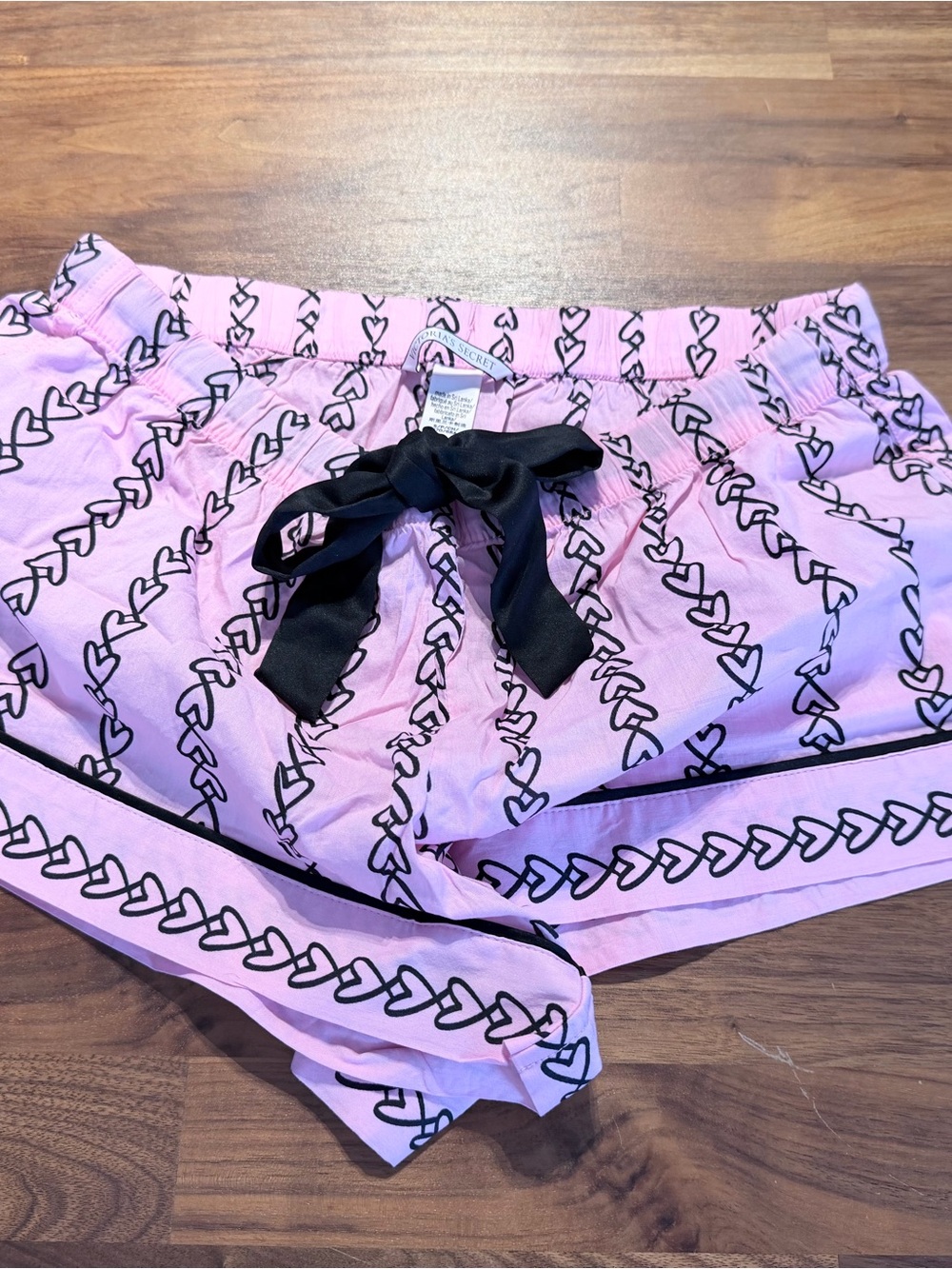 *NWOT* Victoria's Secret Lounge Shorts with Black Bow (NEVER WORN)